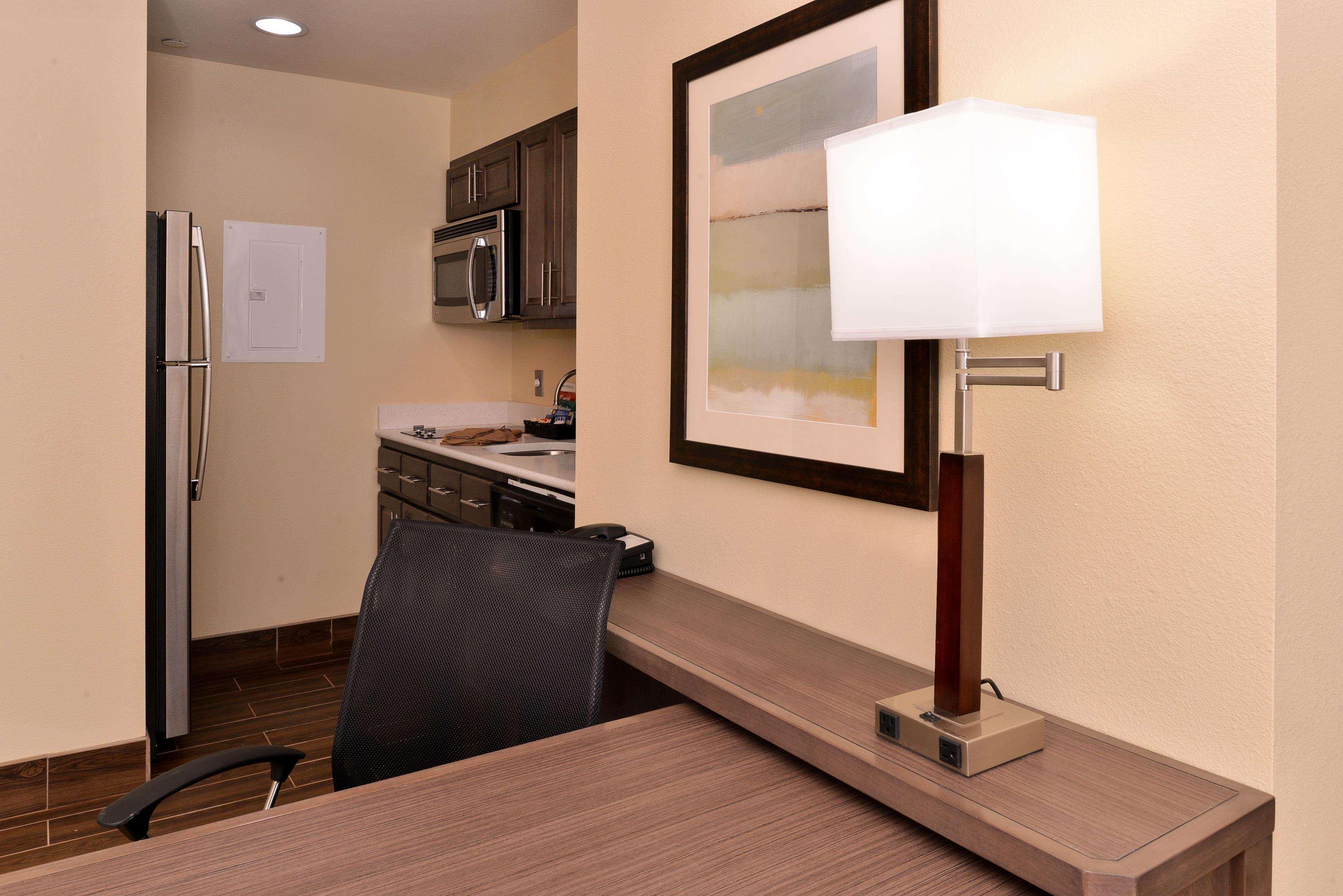 โฮมวู้ด สวีท บาย ฮิลตัน ฮูมา Hotel โฮมา ภายนอก รูปภาพ