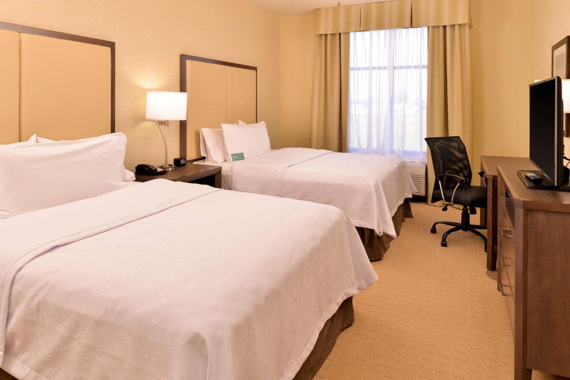 โฮมวู้ด สวีท บาย ฮิลตัน ฮูมา Hotel โฮมา ภายนอก รูปภาพ