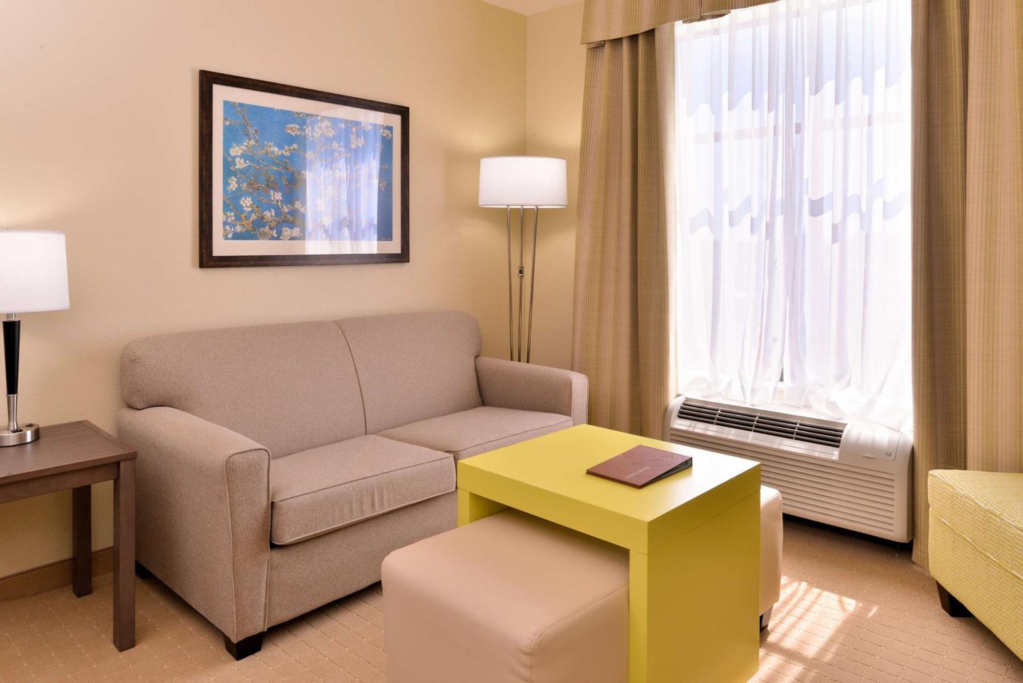 โฮมวู้ด สวีท บาย ฮิลตัน ฮูมา Hotel โฮมา ภายนอก รูปภาพ